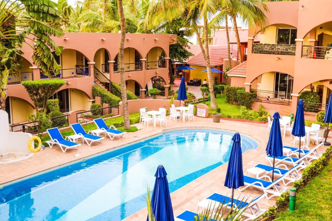 Airport Hotel Casino Du Cap-Vert Дакар Екстериор снимка