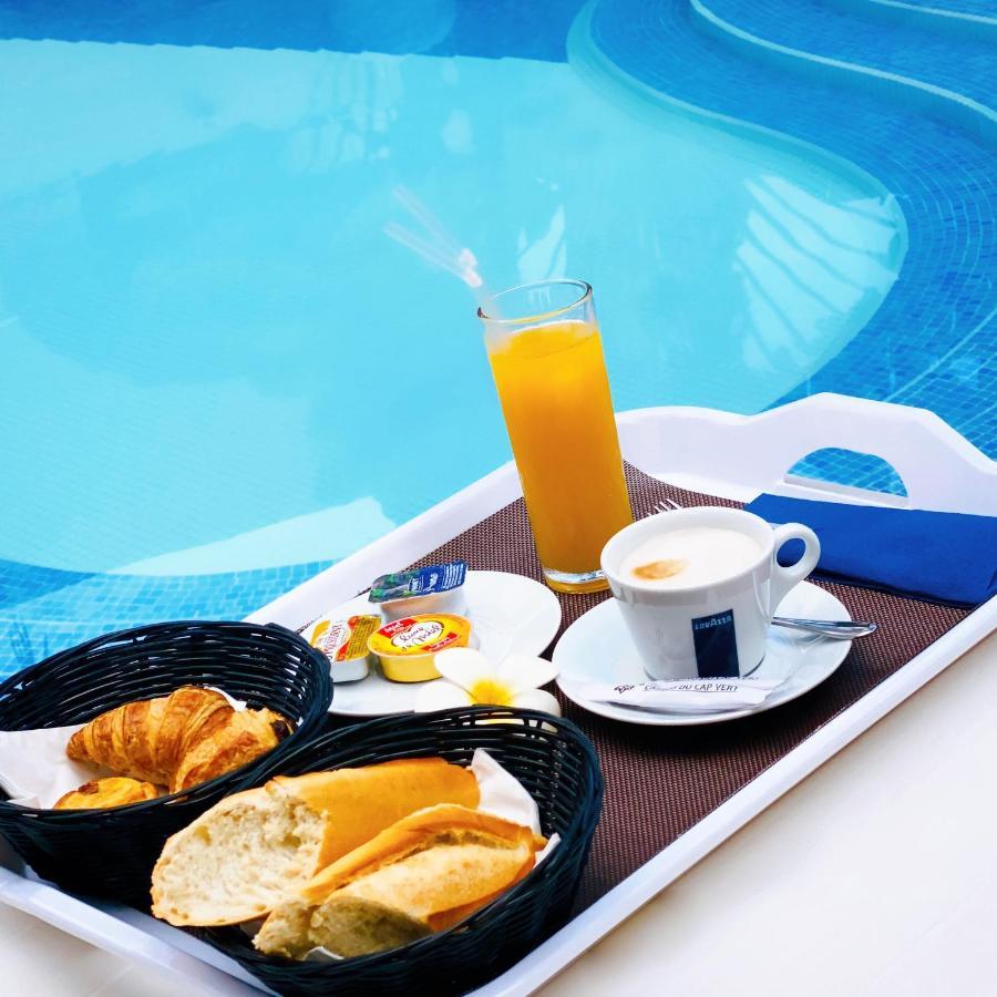 Airport Hotel Casino Du Cap-Vert Дакар Екстериор снимка