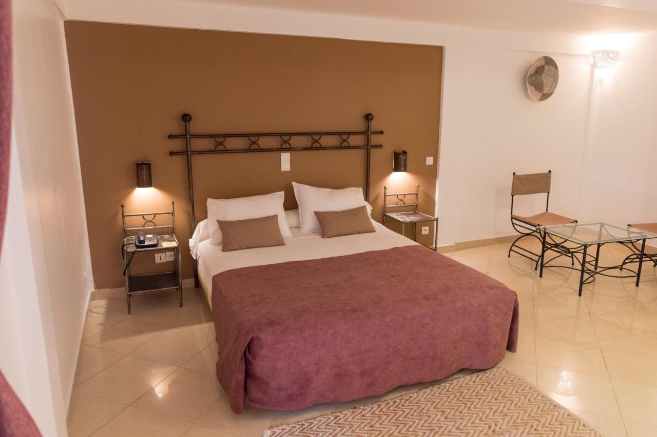Airport Hotel Casino Du Cap-Vert Дакар Екстериор снимка