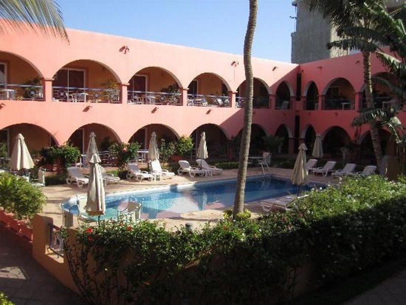 Airport Hotel Casino Du Cap-Vert Дакар Екстериор снимка